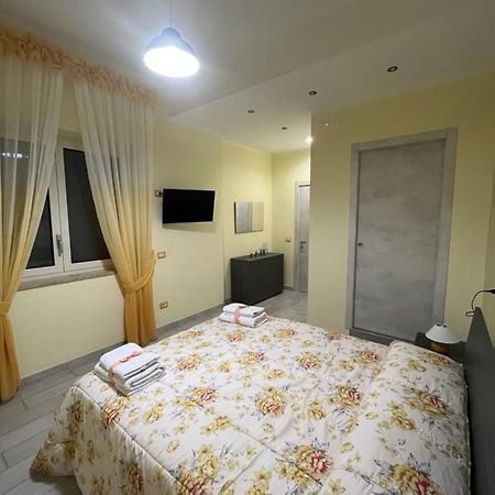 Vicolo55 Hotel Наполи Екстериор снимка