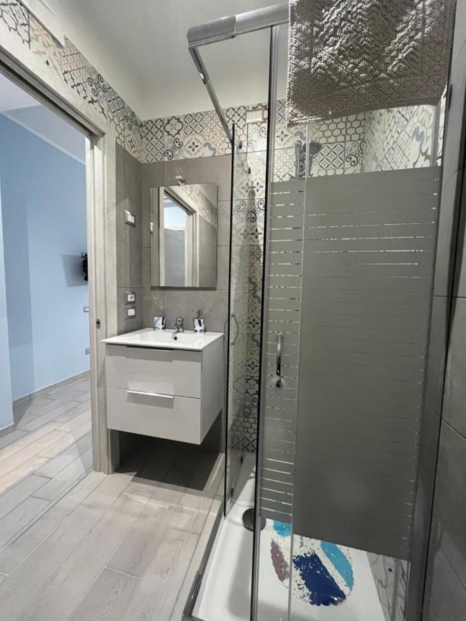 Vicolo55 Hotel Наполи Екстериор снимка