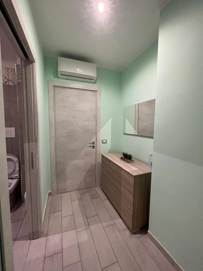 Vicolo55 Hotel Наполи Екстериор снимка