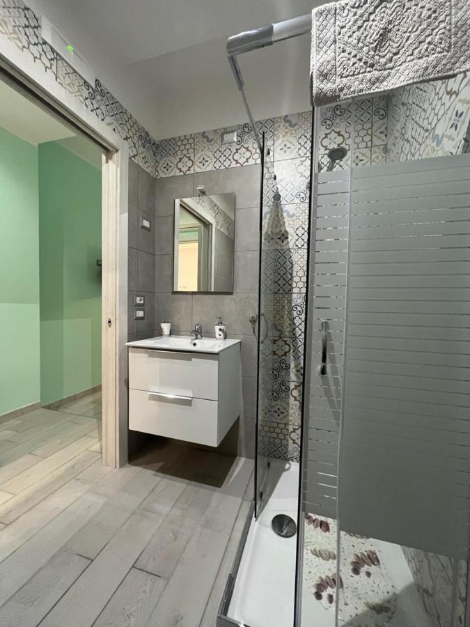 Vicolo55 Hotel Наполи Екстериор снимка